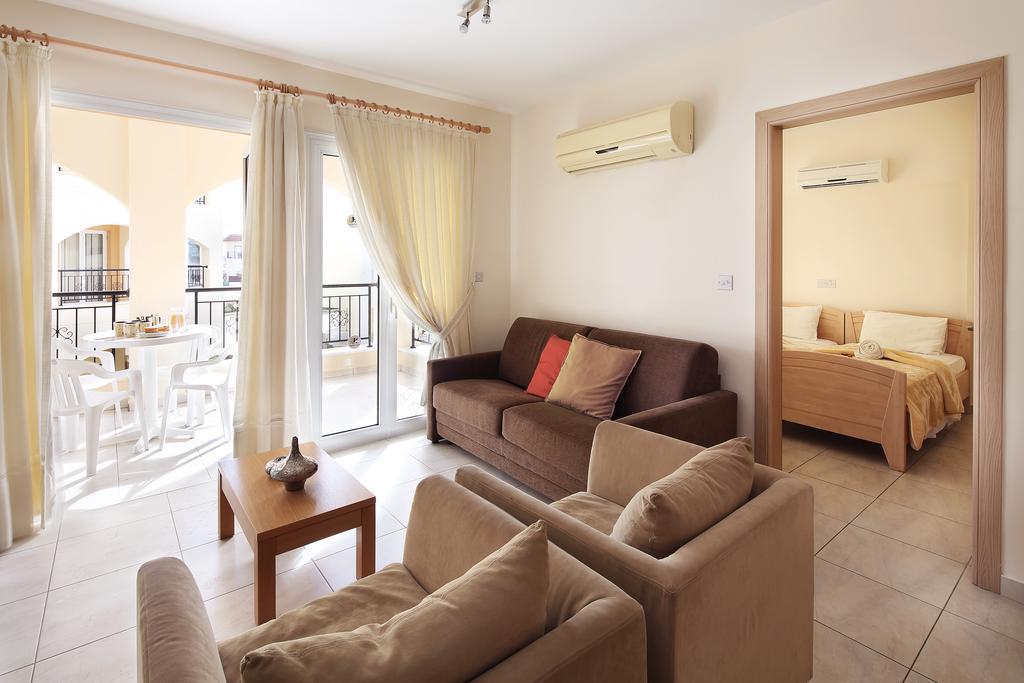 Apartmán Adamou Gardens Paphos Exteriér fotografie