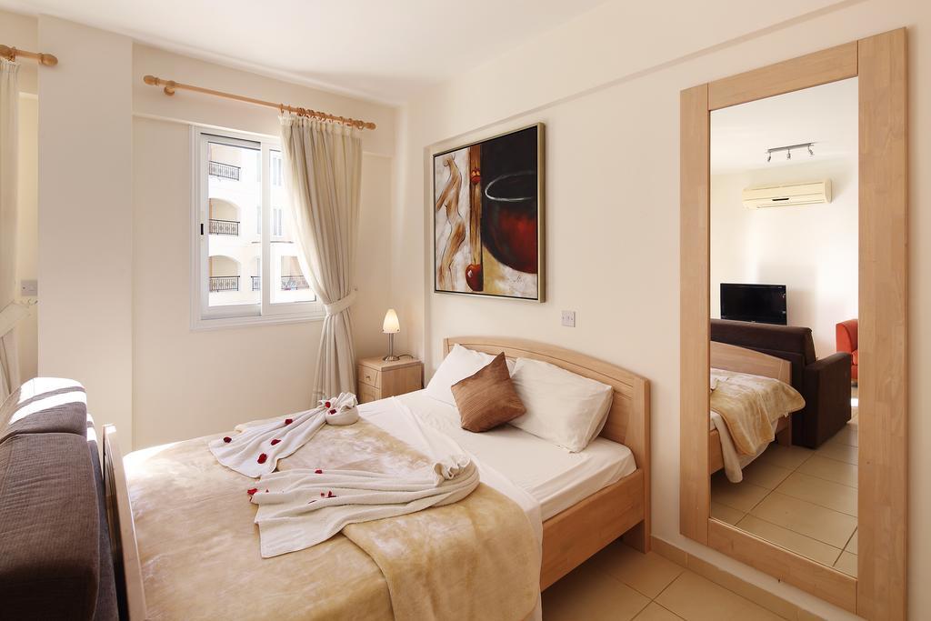 Apartmán Adamou Gardens Paphos Exteriér fotografie